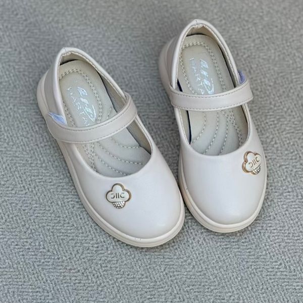 کفش دخترانه عروسکی طرح بغل گل از هارتال کد 4092706