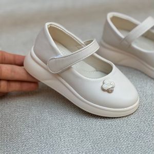 خرید اینترنتی قیمت کفش دخترانه عروسکی طرح بغل گل از هارتال کد 4092706