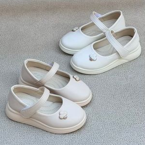 کفش دخترانه عروسکی طرح بغل گل از هارتال کد 4092706