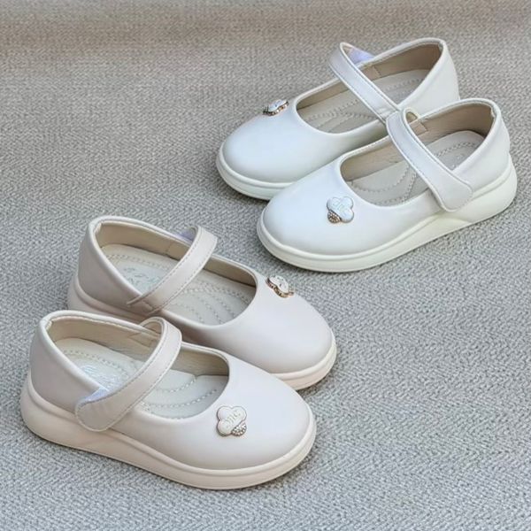 کفش دخترانه عروسکی طرح بغل گل از هارتال کد 4092706