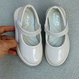 خرید اینترنتی قیمت کفش دخترانه عروسکی طرح ورنی ساده از هارتال کد 4092705