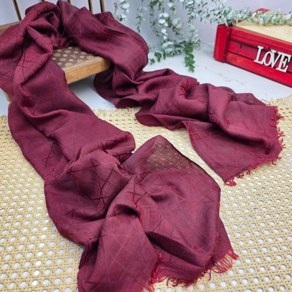 شال ژاکارد آلبالویی گرم بالا مجلسی در 12 طرح متنوع