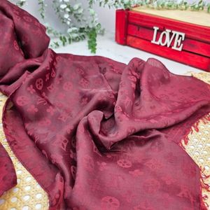 مشخصات شال ژاکارد آلبالویی گرم بالا مجلسی در 12 طرح متنوع