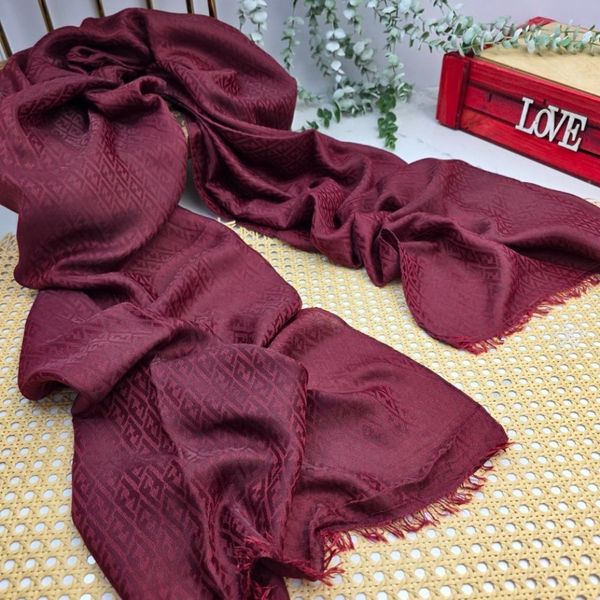 شال ژاکارد آلبالویی گرم بالا مجلسی در 12 طرح متنوع