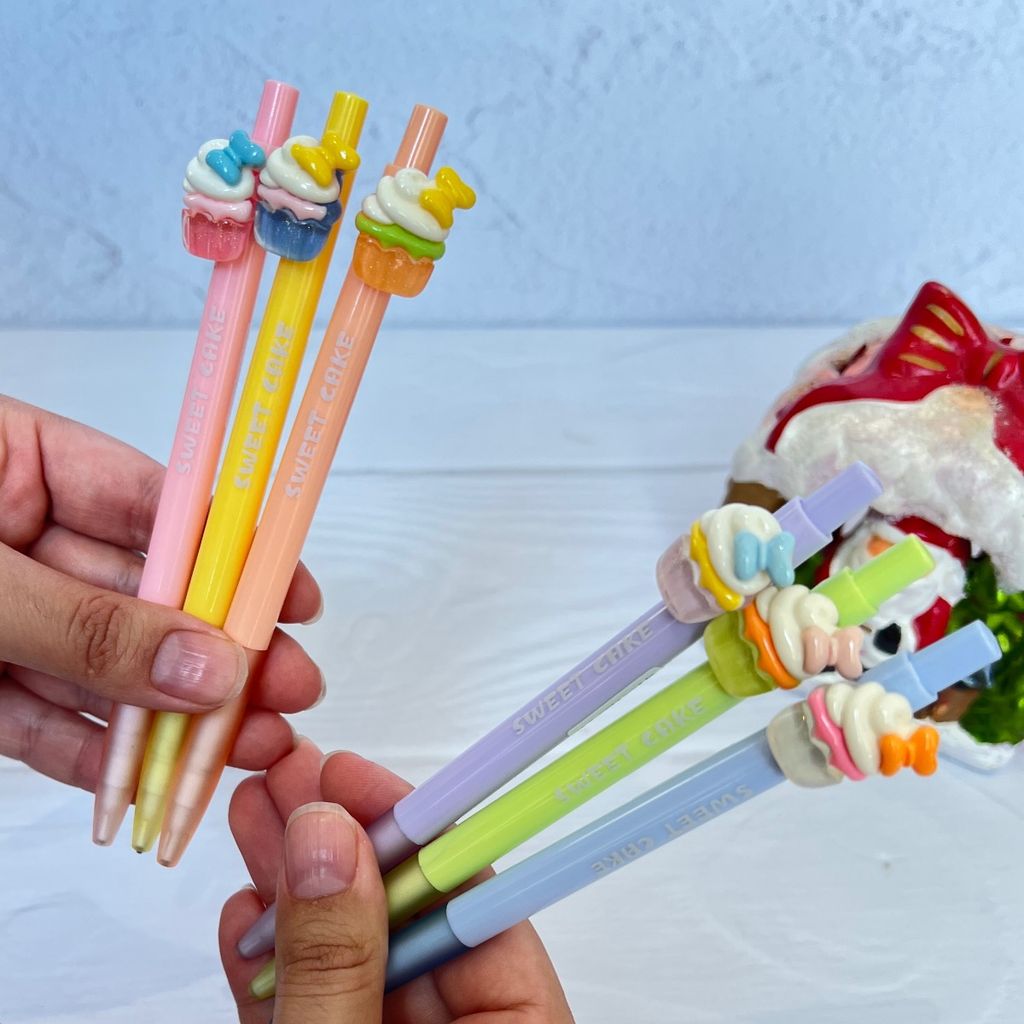 خرید آنلاین مداد نوکی‌های کیک خامه‌ای