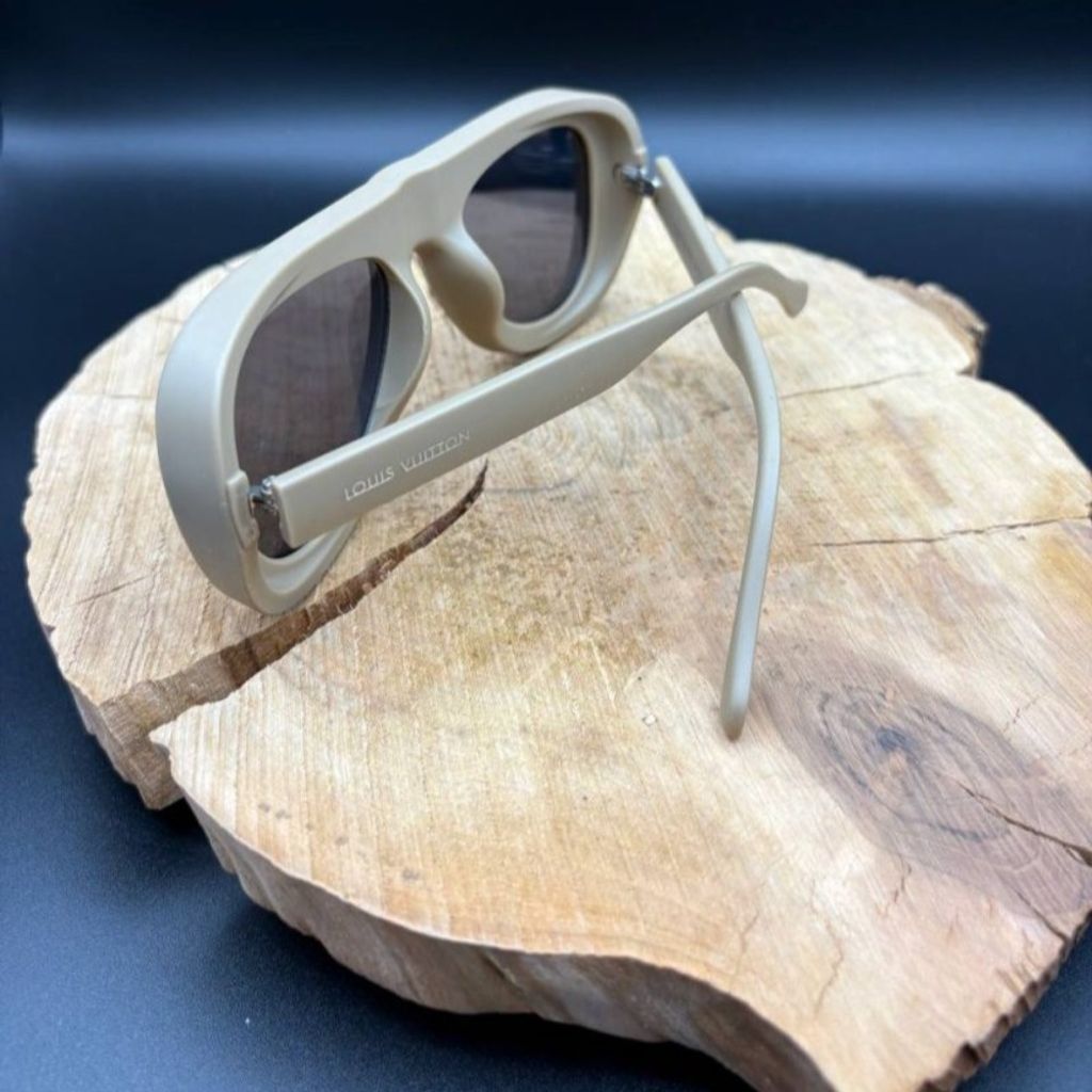 قیمت ارزان عینک اسپرت مدل 055 پروانه