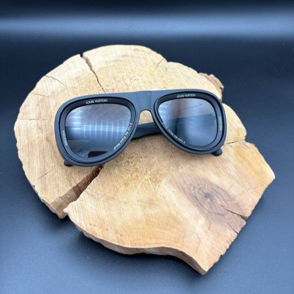 خرید آنلاین عینک اسپرت مدل 055 پروانه