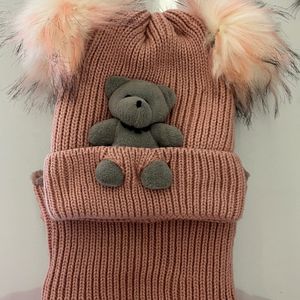 خرید اینترنتی شال و کلاه بچگانه