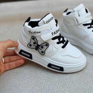 خرید اینترنتی قیمت کتونی بچگانه نیمساق طرح پروانه از توباکو کد 4092704