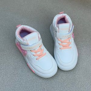 خرید اینترنتی قیمت کتونی بچگانه نیمساق طرح پروانه از توباکو کد 4092704