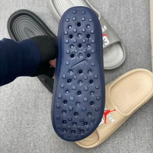 خرید اینترنتی قیمت دمپایی مردانه مدل جردن کد 4092901