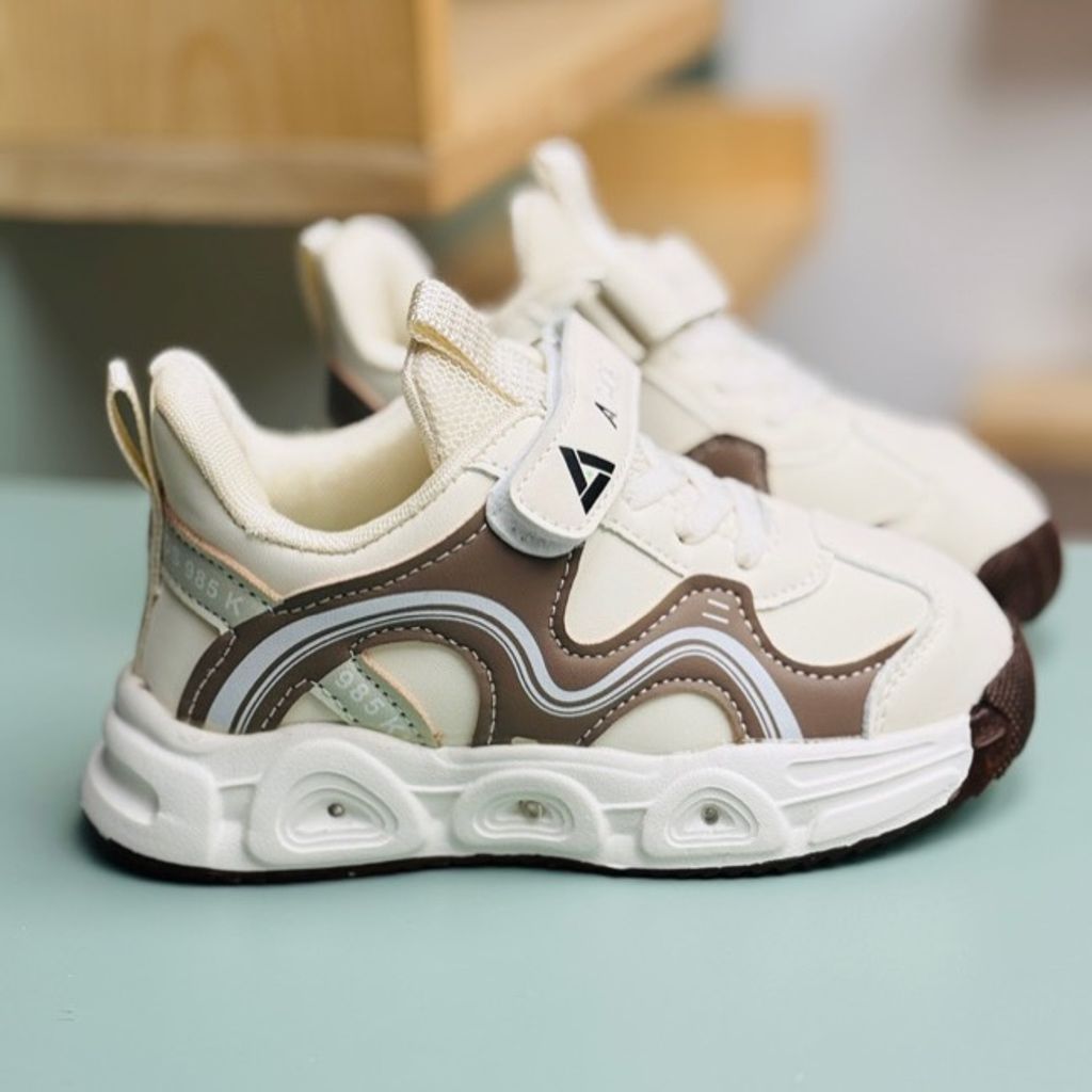 خرید اینترنتی قیمت کتونی بچگانه طرح 985 از آشوز کد 070703