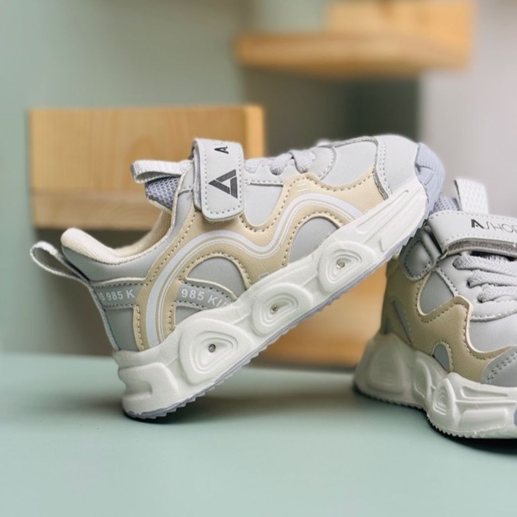 خرید اینترنتی قیمت کتونی بچگانه طرح 985 از آشوز کد 070703