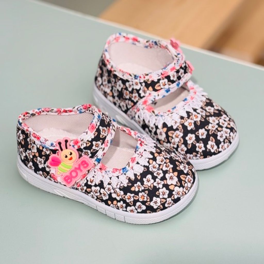 خرید اینترنتی قیمت کفش نوزادی سوتی Baby کد 4050801