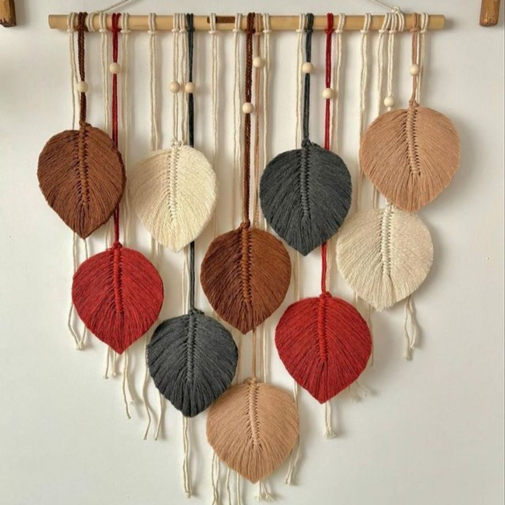 قیمت ارزان آویز برگ مهره دار مکرومه مدل پارسان