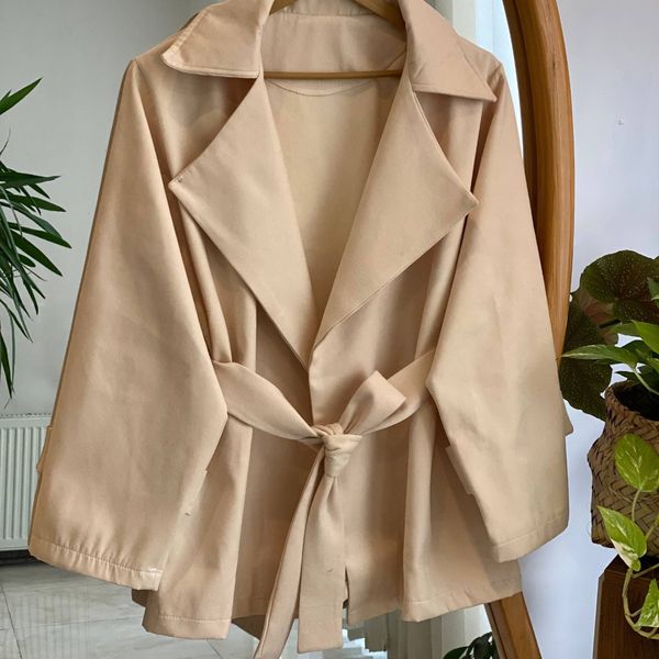 ترنج کت یقه انگلیسی