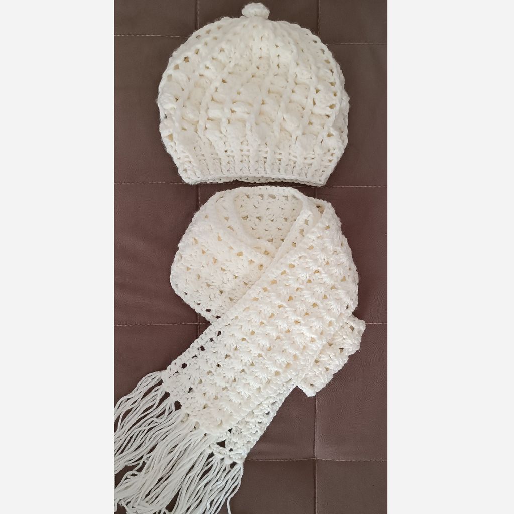 مشخصات شال  و کلاه فرانسوی