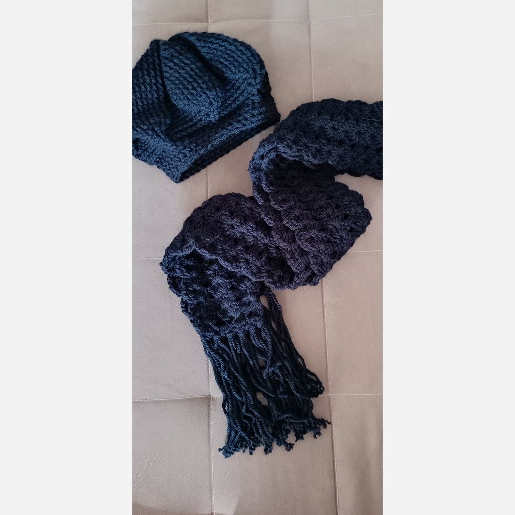 فروش اینترنتی شال و کلاه بافتنی فرانسوی 