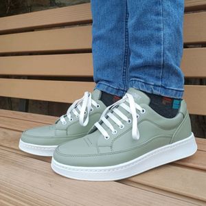 خرید انلاین کفش اسپرت مردانه مناسب استفاده روزانه سایز 40 تا 44