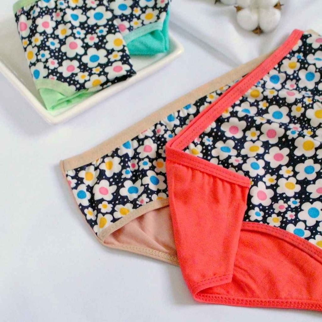 مشخصات شورت  زنانه نخی طرح سونیا