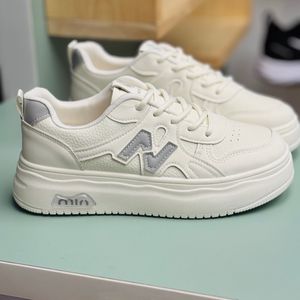 خرید اینترنتی قیمت کتونی بزرگسال طرح N از وین استار کد 4050701