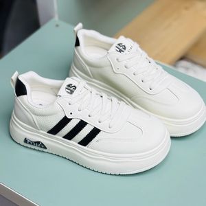 کتونی بزرگسال طرح سه خط min از وین استار کد 4042603