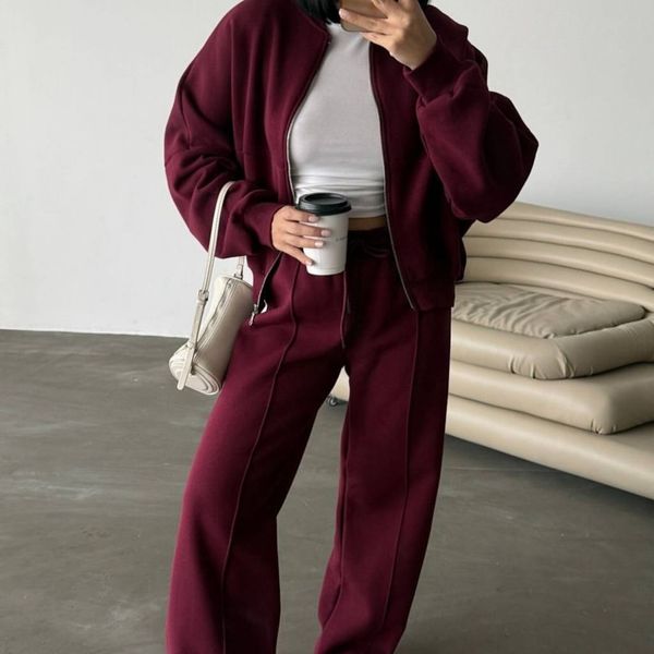 ست زنانه و دخترانه ورزشی طرح لاین