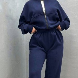 خرید اینترنتی ست زنانه و دخترانه ورزشی طرح لاین