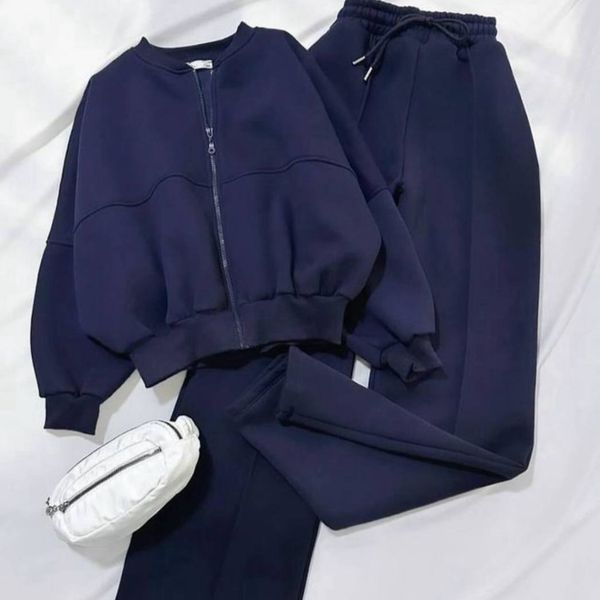 ست زنانه و دخترانه ورزشی طرح لاین