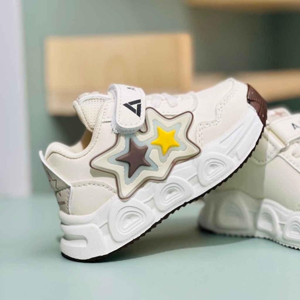 خرید اینترنتی قیمت کتونی بچگانه طرح دو ستاره از آشوز کد 4032002