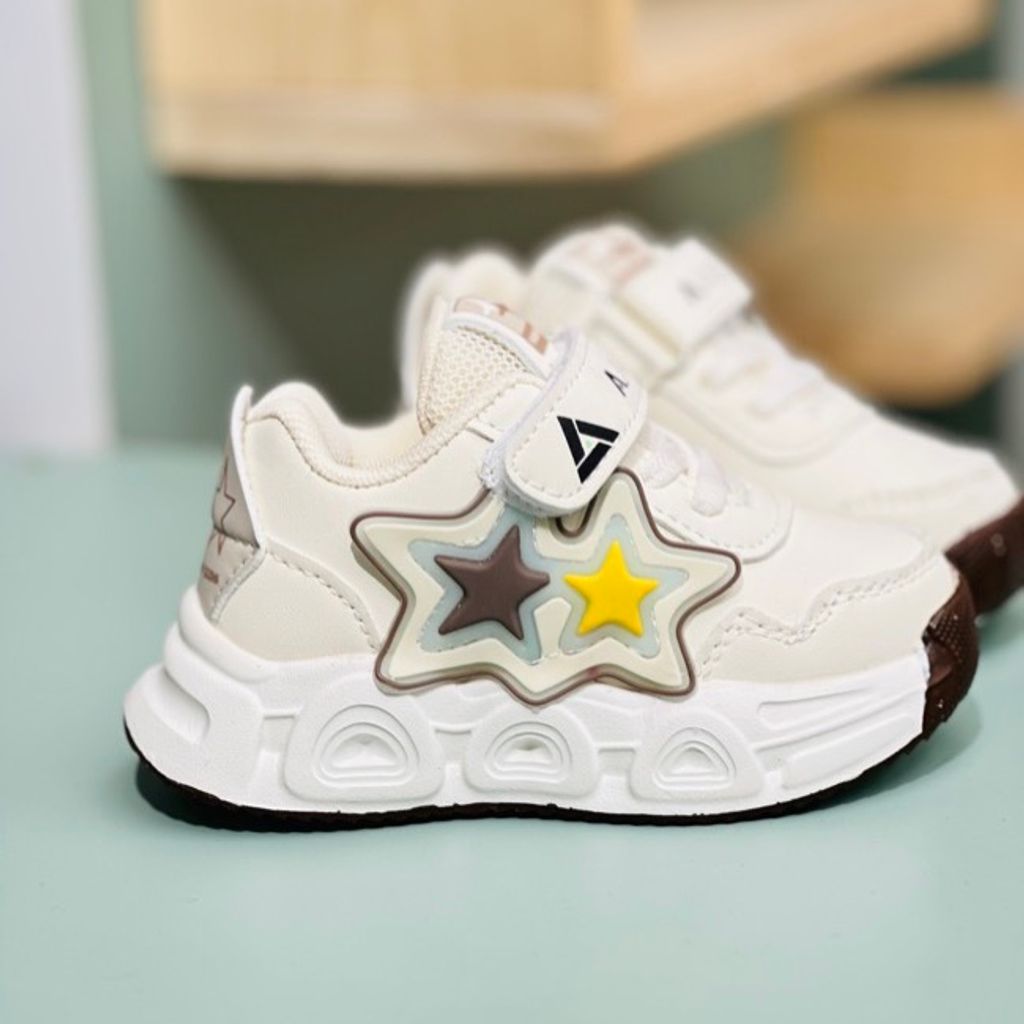 خرید اینترنتی قیمت کتونی بچگانه طرح دو ستاره از آشوز کد 4032002