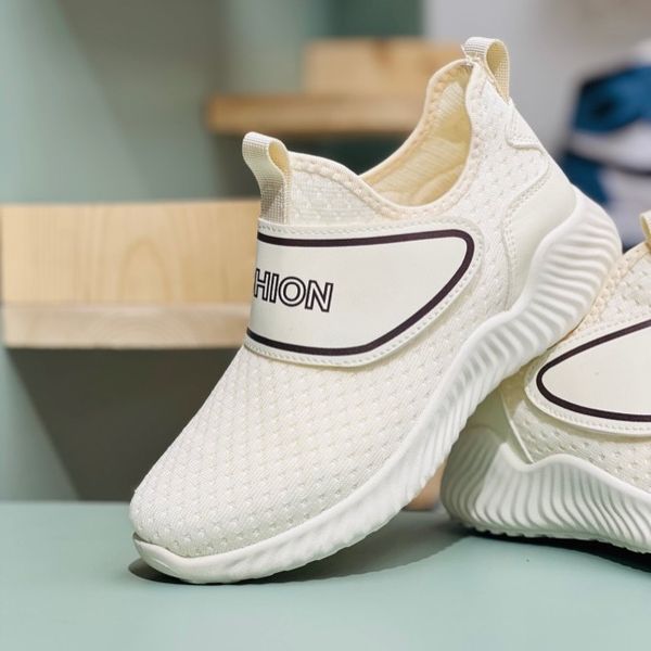 کتونی بچگانه جورابی طرح فشن از K-Z کد 4023002