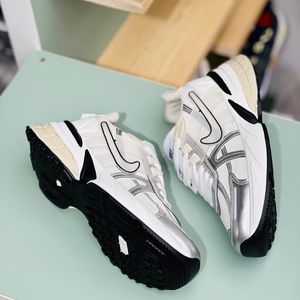 خرید اینترنتی قیمت کتونی طرح نایک v2k از کاشوز کد 4022905