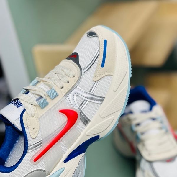 کتونی طرح نایک v2k از کاشوز کد 4022904