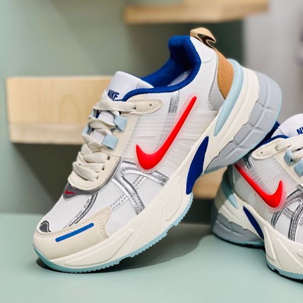 کتونی طرح نایک v2k از کاشوز کد 4022904