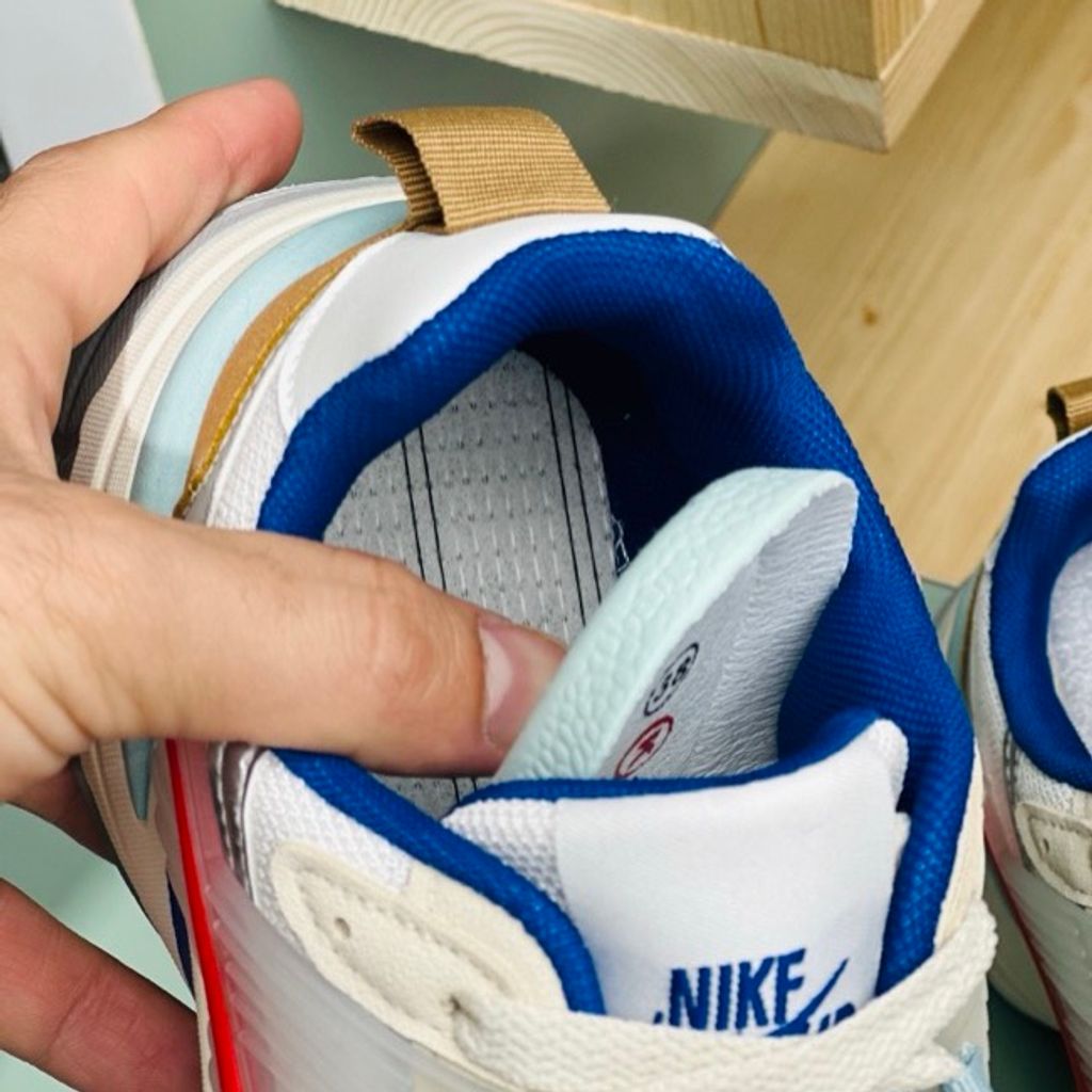 خرید اینترنتی قیمت کتونی طرح نایک v2k از کاشوز کد 4022904