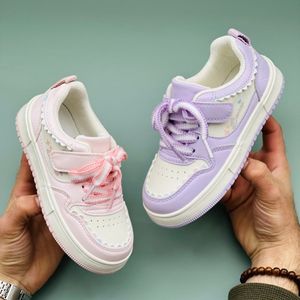 ونس بچگانه طرح چین دار از ال تی داک کد 120401