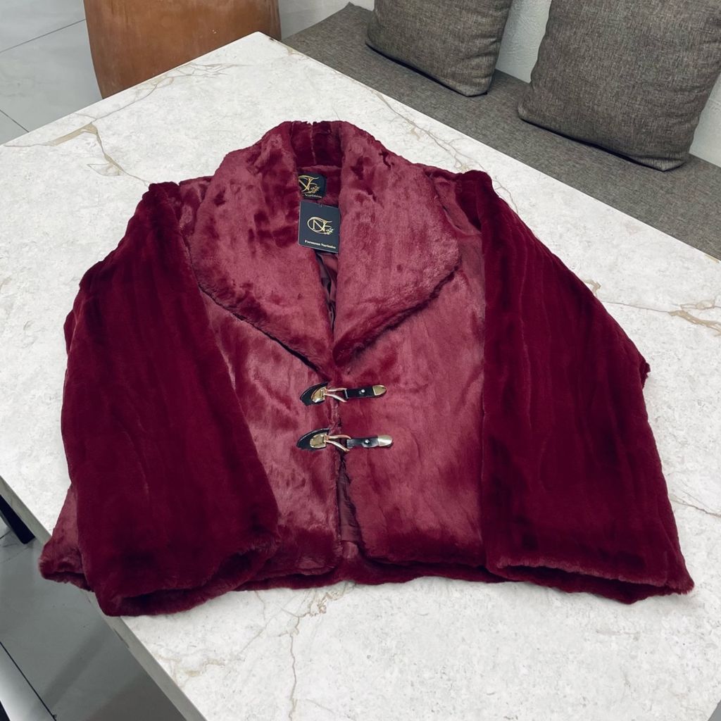 مشخصات کت پوست هانا (کالکشن فروزان نریمیسا)