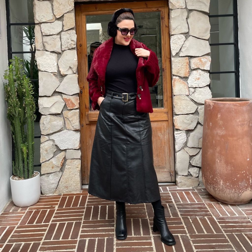 خرید آنلاین دامن چرم ویکتوریا(کالکشن فروزان نریمیسا)