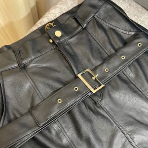 خرید آنلاین دامن چرم ویکتوریا(کالکشن فروزان نریمیسا)