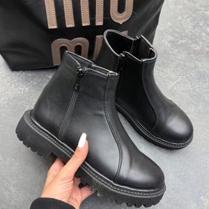 نیم بوت زنانه کد10