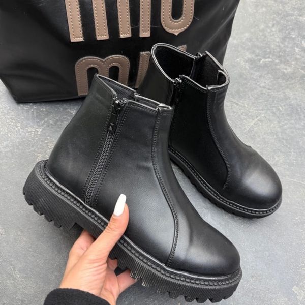 نیم بوت زنانه کد10