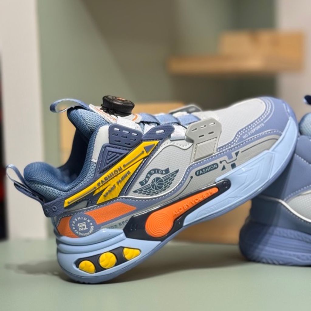 خرید اینترنتی قیمت کتونی بچگانه طرح کاپیتان از Kids کد 4060501