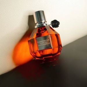 خرید انلاین تستر ویکتور اند رولف فلاوربمب تایگر لیلی VIKTOR&ROLF - Flowerbomb Tiger Li