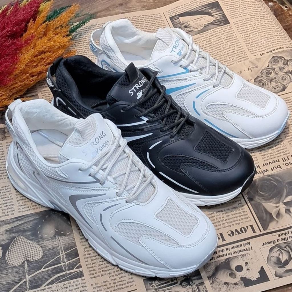 خرید آنلاین کتانی استرانگ هنا