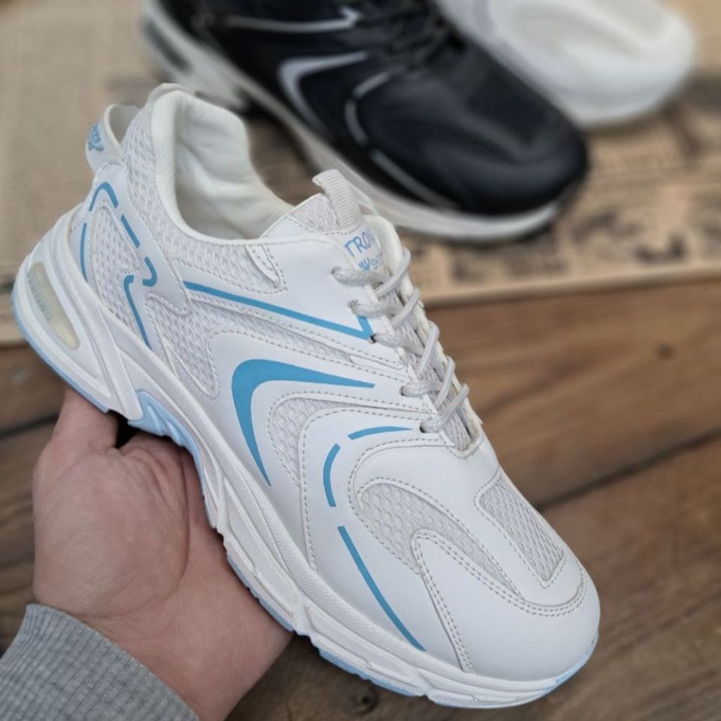 قیمت کتانی استرانگ هنا