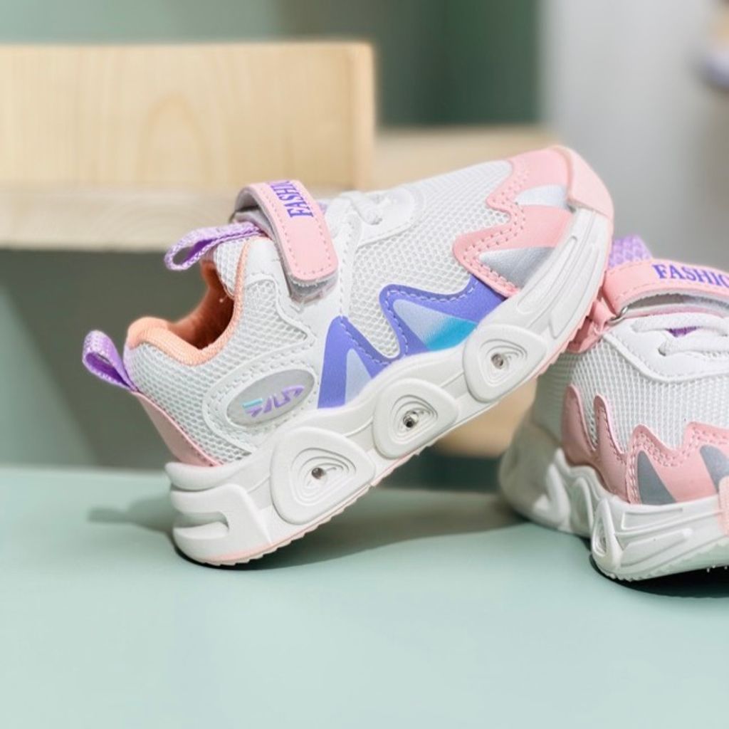 خرید اینترنتی قیمت کتونی وارداتی بچگانه طرح Fila برند Kids کد 121503