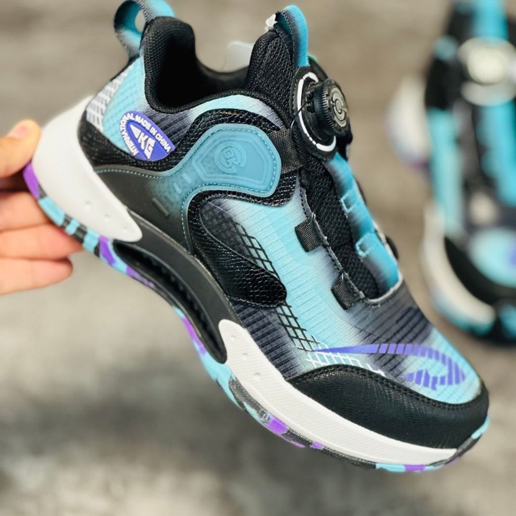 خرید اینترنتی قیمت کتونی طرح فلشر از BKG کد 021802