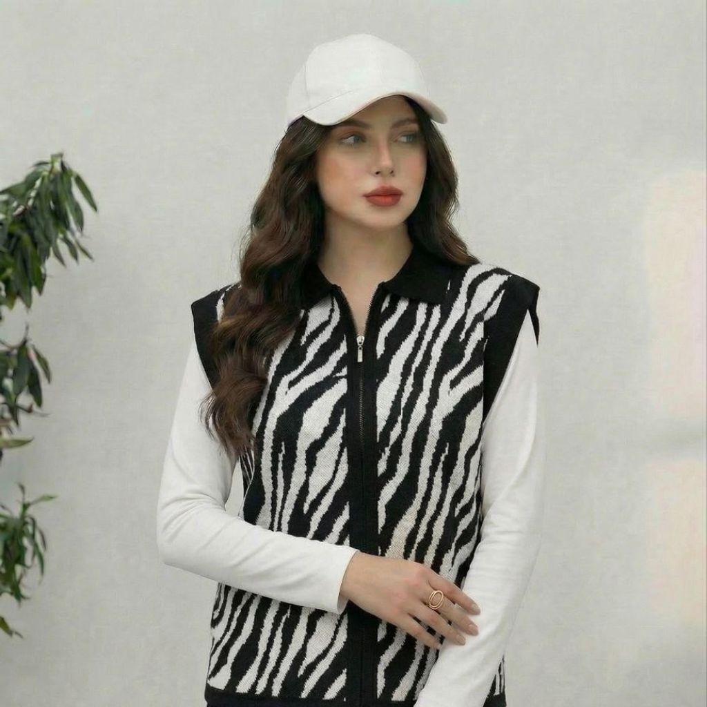 فروش اینترنتی جلیقه وشلوار زبرا بافت