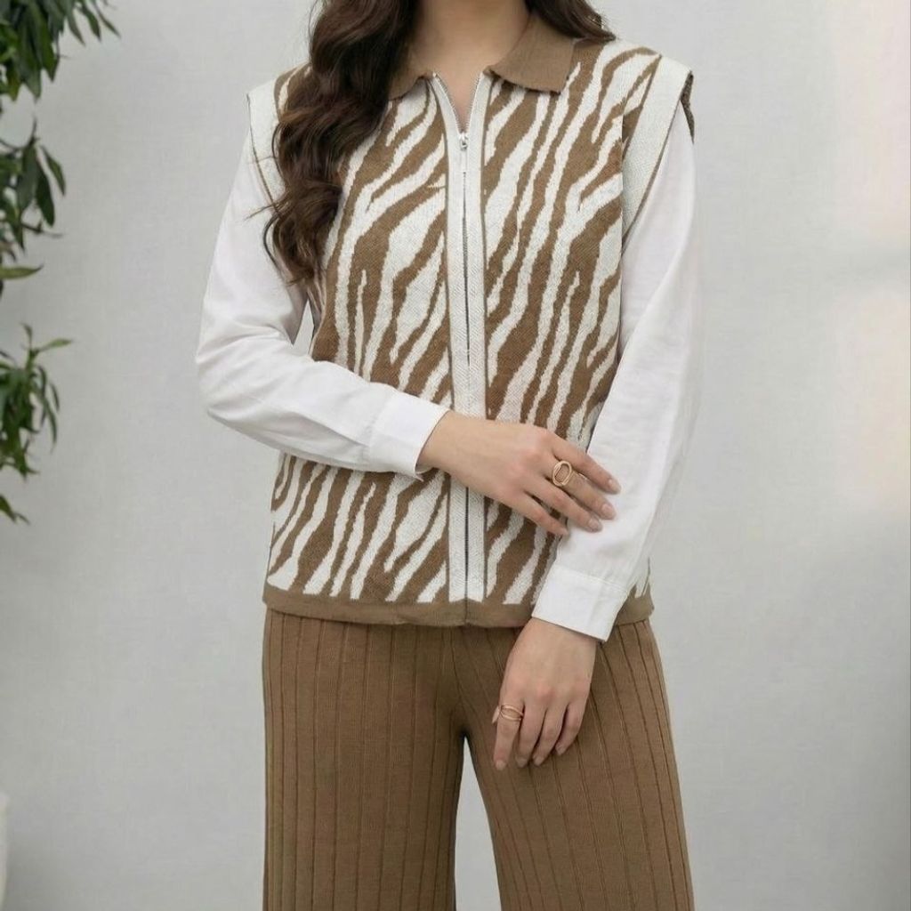 مشخصات جلیقه وشلوار زبرا بافت